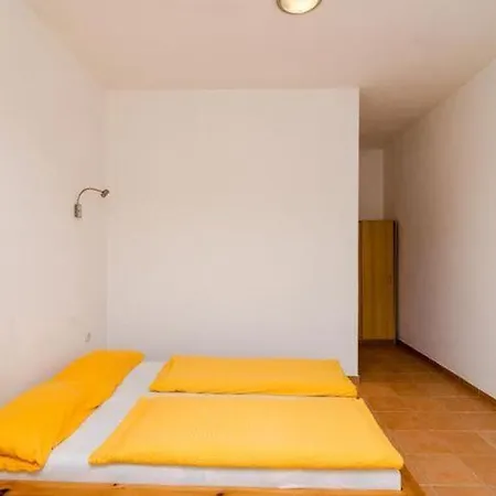 Lägenhet With Terrace In