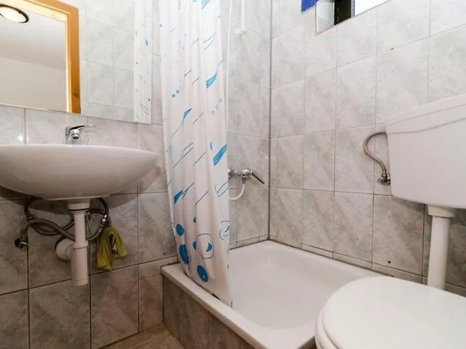 Apartament With Terrace In *