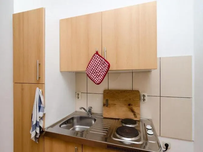 Apartament With Terrace In Drače