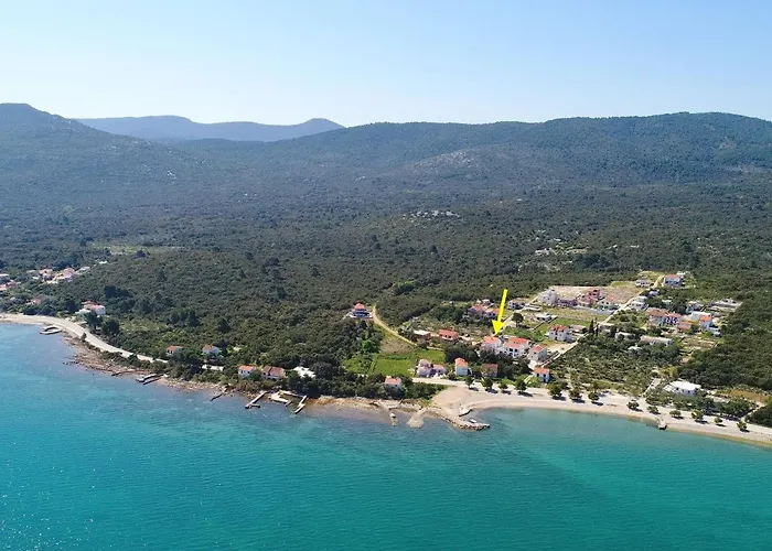 Apartament With Terrace In Drače